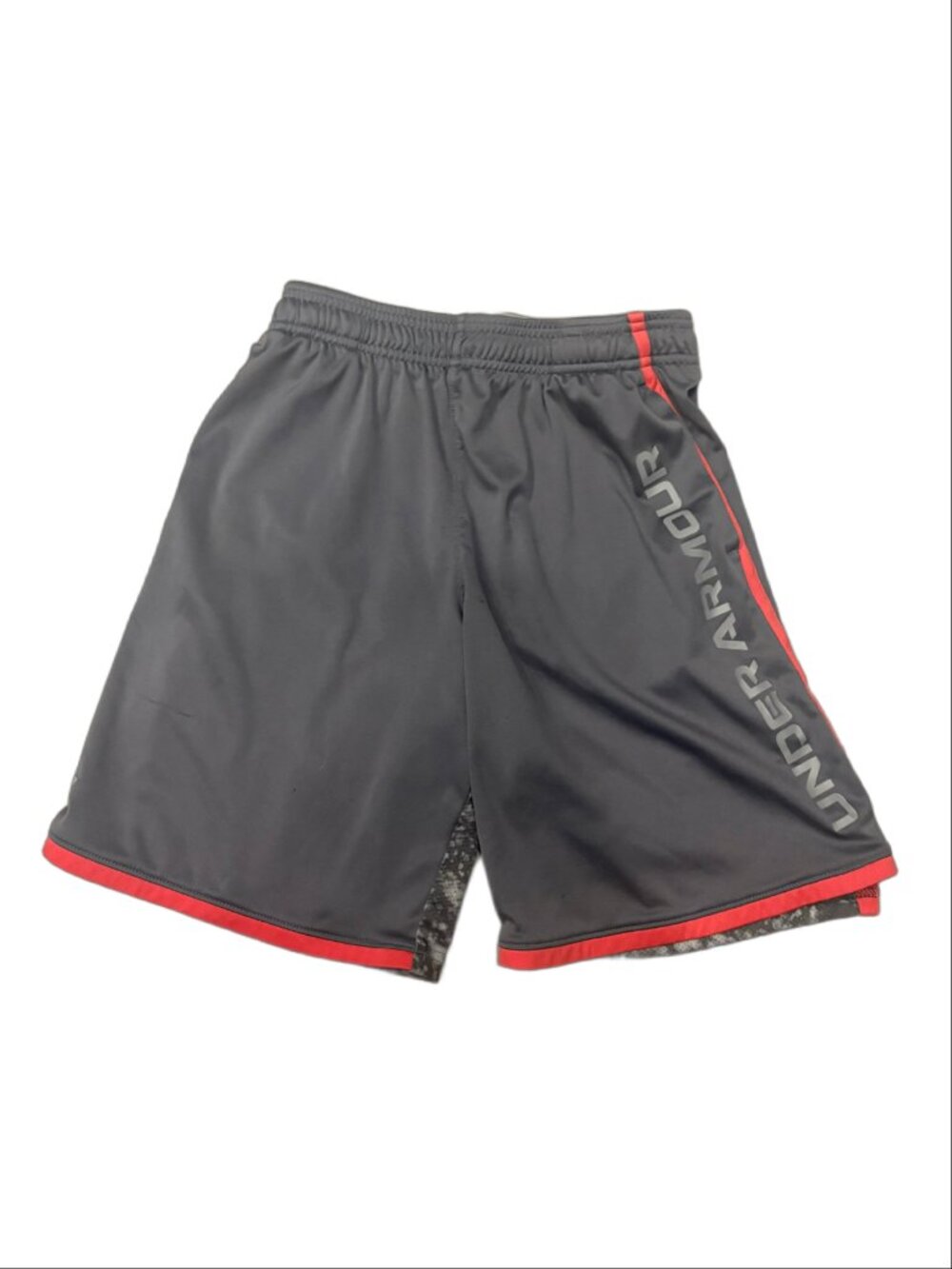 Under Armour Boys Dark Grey & Red Logo Athletic Shorts (Youth Large / YL)